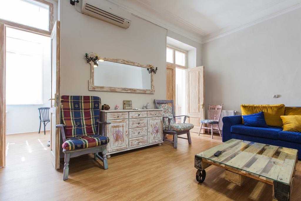 Sweet Home At Rustaveli Avenue Tbilisi ห้อง รูปภาพ